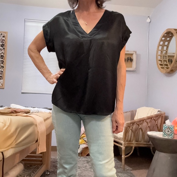 Rails Black Nala Satin oversized v neck dress top size small - Picture 3 of 16